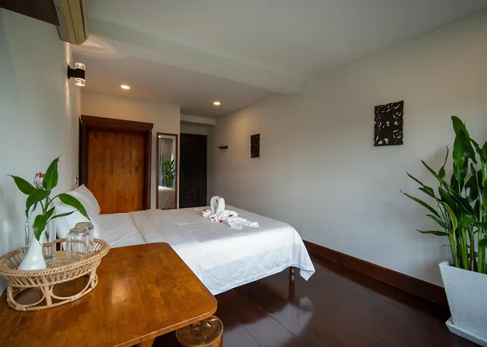 Pomelo Travel Outpost Cambodia ដំណាក់ភ្នំក្រោម Pensjonat Siem Reap
